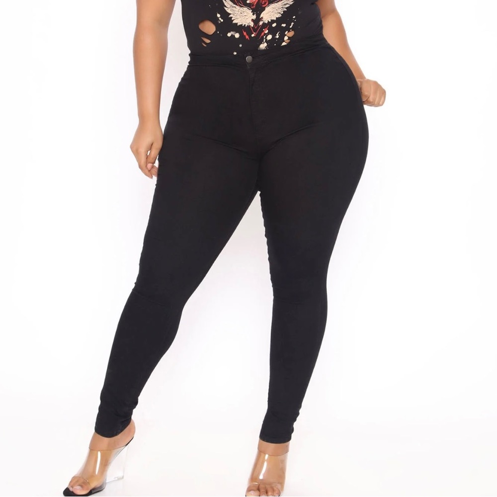 Plus size black stretch skinny jeans